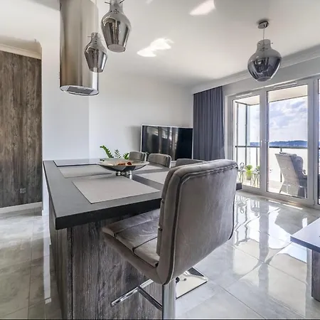 Appartement Apartmate- View Comfy By The Sea & Free Gym *