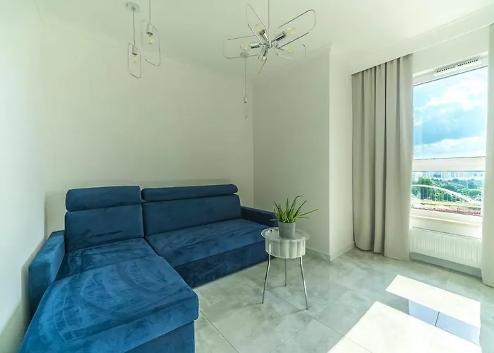 Apartmate- View Comfy By The Sea & Free Gym * גדנסק