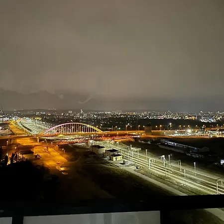 Apartment Apartmate- View Comfy By The Sea & Free Gym *